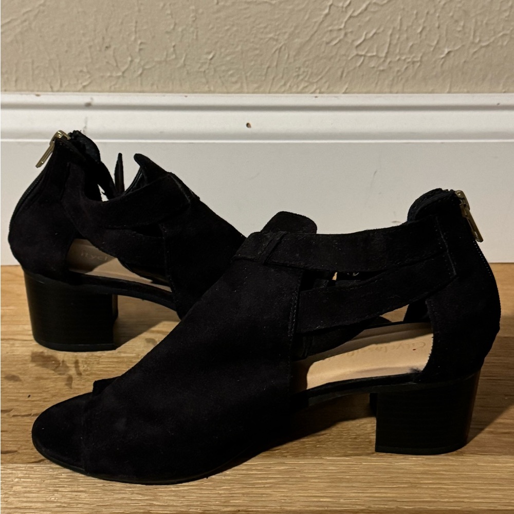 Black bootie